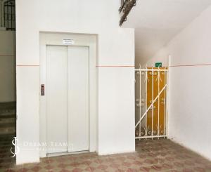 Krásna viacúčelová budova vo výbornom stave v centra mesta Šahy