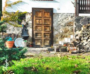 Romantická zrekonštruovaná a zariadená chalupa Malá Lehota