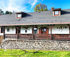 Romantická zrekonštruovaná a zariadená chalupa Malá Lehota