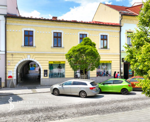 Viacúčelová historická budova 900m2 Zvolen Centrum