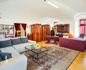 Viacúčelová historická budova 900m2 Zvolen Centrum