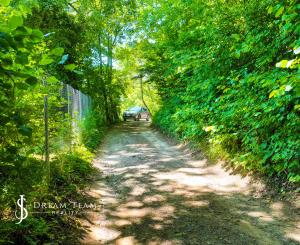 Slnečný, rekreačný pozemok 1250m2, centrum Banská Štiavnica