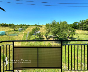 Priestranný 3-izbový byt o veľkosti 92m2 s garážou, Prenčov