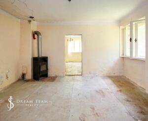 2-izbový rodinný dom v pôvodnom stave, Štiavnické Bane