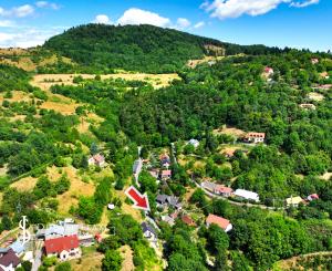 2-izbový rodinný dom v pôvodnom stave, Štiavnické Bane