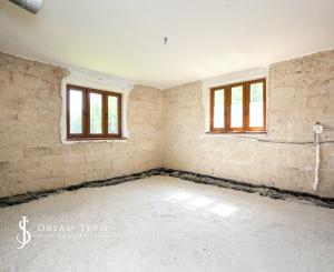 3-izbový rodinný dom s pozemkom o veľkosti 615m2, Štefultov