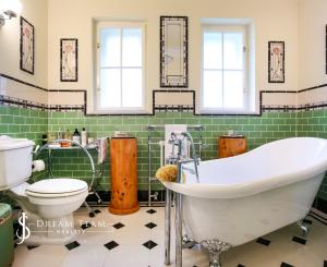 Štýlový byt s garážou a možnosťou prístavby ďalšieho bytu, centrum Banská Bystrica