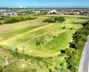 18 500m2 pozemok pre výstavbu rodinných domov, Leopoldov