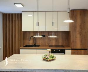 PRENÁJOM 2-izbový priestranný byt, 70m2, Banská Štiavnica