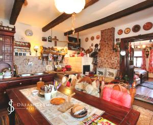 Romantická zrekonštruovaná a zariadená chalupa Malá Lehota