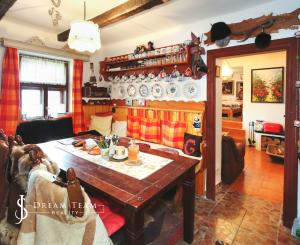 Romantická zrekonštruovaná a zariadená chalupa Malá Lehota