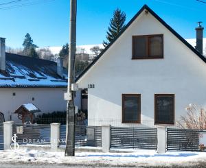 Zrekonštruovaný rodinný dom s terasou v obci Svätý Anton