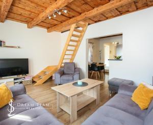 Zrekonštruovaný rodinný dom s terasou v obci Svätý Anton