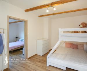 Zrekonštruovaný rodinný dom s terasou v obci Svätý Anton