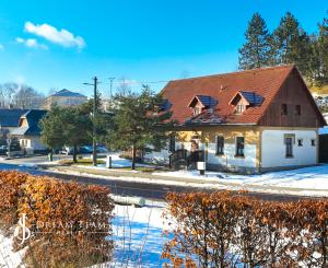 Zabehnutý penzión v obci Svätý Anton, okr. Banská Štiavnica