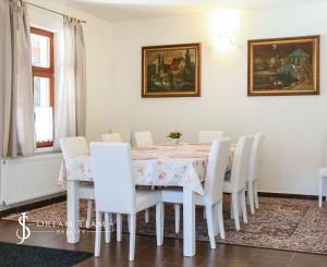 Zabehnutý penzión v obci Svätý Anton, okr. Banská Štiavnica