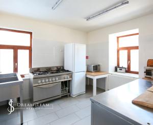 Zabehnutý penzión v obci Svätý Anton, okr. Banská Štiavnica