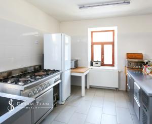 Zabehnutý penzión v obci Svätý Anton, okr. Banská Štiavnica