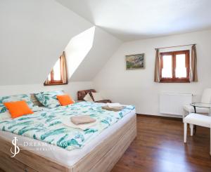 Zabehnutý penzión v obci Svätý Anton, okr. Banská Štiavnica