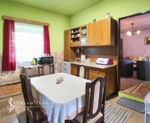 Obývateľný vidiecky dom, chalupa s pozemkom 500m2 Svätý Anton