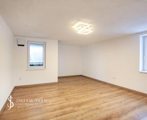 PRENÁJOM 2-izbový priestranný byt, 70m2, Banská Štiavnica