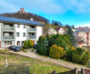 PRENÁJOM 2-izbový priestranný byt, 70m2, Banská Štiavnica