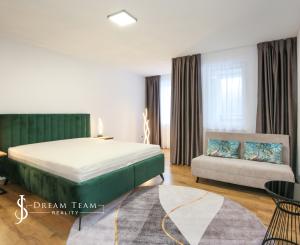 2-izbový zariadený byt s lodžiou, 70m2, Banská Štiavnica