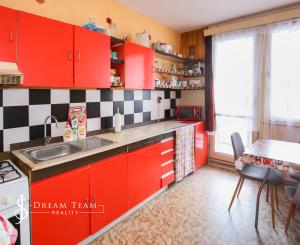 4 izbový byt v pôvodnom stave, 83m2, Banská Štiavnica