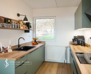 Priestranný 5-izbový rodinný dom v Banskej Štiavnici