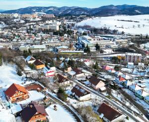 Priestranný 5-izbový rodinný dom v Banskej Štiavnici