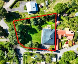 Zrekonštruovaná budova - 1300m2 pozemok Banská Štiavnica