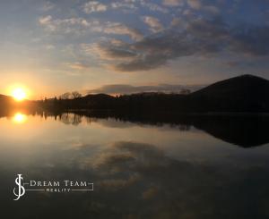 Stavebný pozemok pre rekreačnú chatu 200m od jazera Banský Studenec