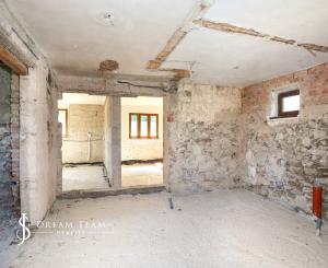 3-izbový rodinný dom s pozemkom 669m2, Banská Štiavnica