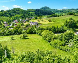 Rovinatý, slnečný pozemok s možnosťou stavby, Banská Belá