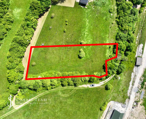 Rovinatý, slnečný pozemok s možnosťou stavby, Banská Belá