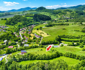 Rovinatý, slnečný pozemok s možnosťou stavby, Banská Belá