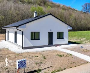 Novostavba 4-izbový rodinný dom obec Župkov, okr. Žarnovica
