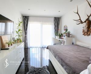 Moderná rodinná usadlosť, pozemok o veľkosti 9000m2, Krupina