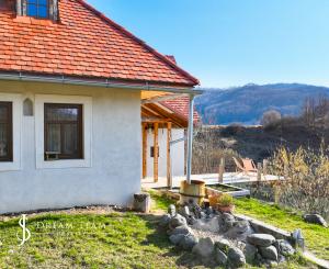 Rodinný dom / Chalupa s nádhernými výhľadmi, Banská Belá