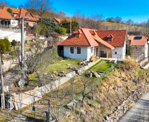 Rodinný dom / Chalupa s nádhernými výhľadmi, Banská Belá