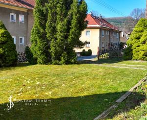 5-izbový rodinný dom s pozemkom 1000m2, Kremnica - Centrum
