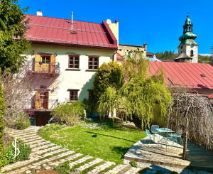 Historický rodinný dom so záhradou a parkovaním, Banská Štiavnica