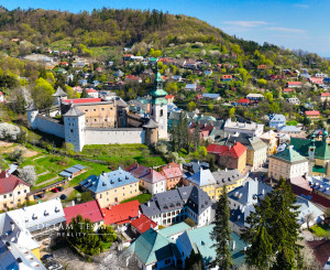 Historický rodinný dom so záhradou a parkovaním, Banská Štiavnica