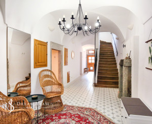 Historický rodinný dom so záhradou a parkovaním, Banská Štiavnica