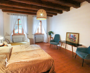 Historický rodinný dom so záhradou a parkovaním, Banská Štiavnica