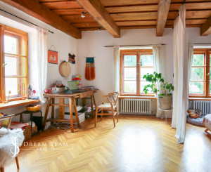 Historický rodinný dom so záhradou a parkovaním, Banská Štiavnica