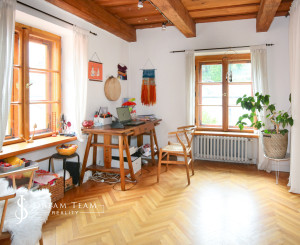 Historický rodinný dom so záhradou a parkovaním, Banská Štiavnica