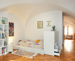 Historický rodinný dom so záhradou a parkovaním, Banská Štiavnica