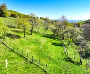 Krásny pozemok pre výstavbu chaty - chalupy 1281m2, Uhliská