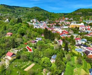 Slnečný, rekreačný pozemok 1180m2, Banská Štiavnica